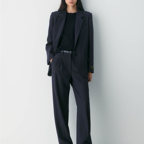 Emanuel Ungaro Jackets & Blazers - Emanuel Ungaro black pinstripe wool oversized blazer